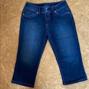 BACCINI EUC denim Capri pants size 6 Petite